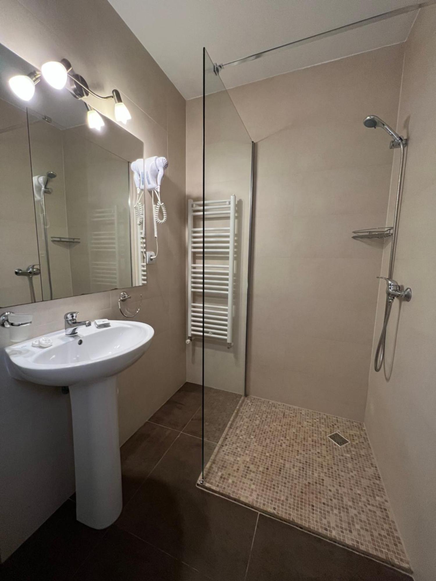 Hotel Casa Manu Sibiu Habitación foto